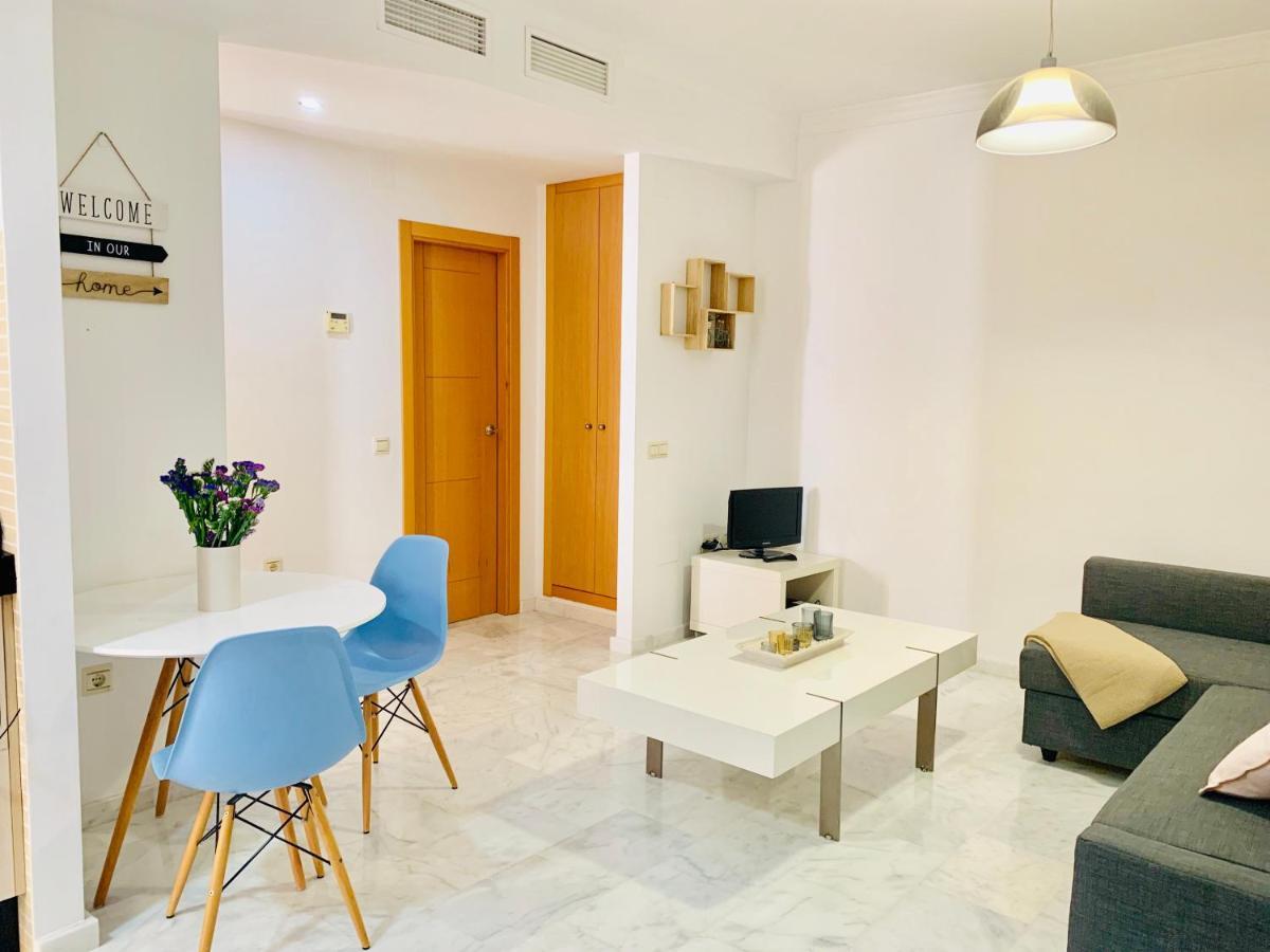 Homely Malaga Parras Con Terraza Interior Y Parking Privado Bajo Suplemento Buitenkant foto