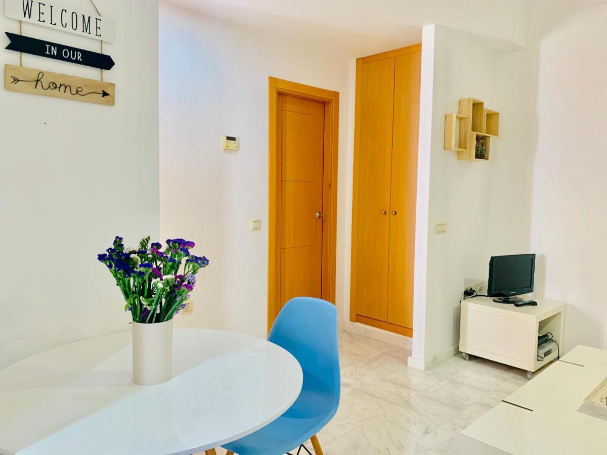 Homely Malaga Parras Con Terraza Interior Y Parking Privado Bajo Suplemento Buitenkant foto