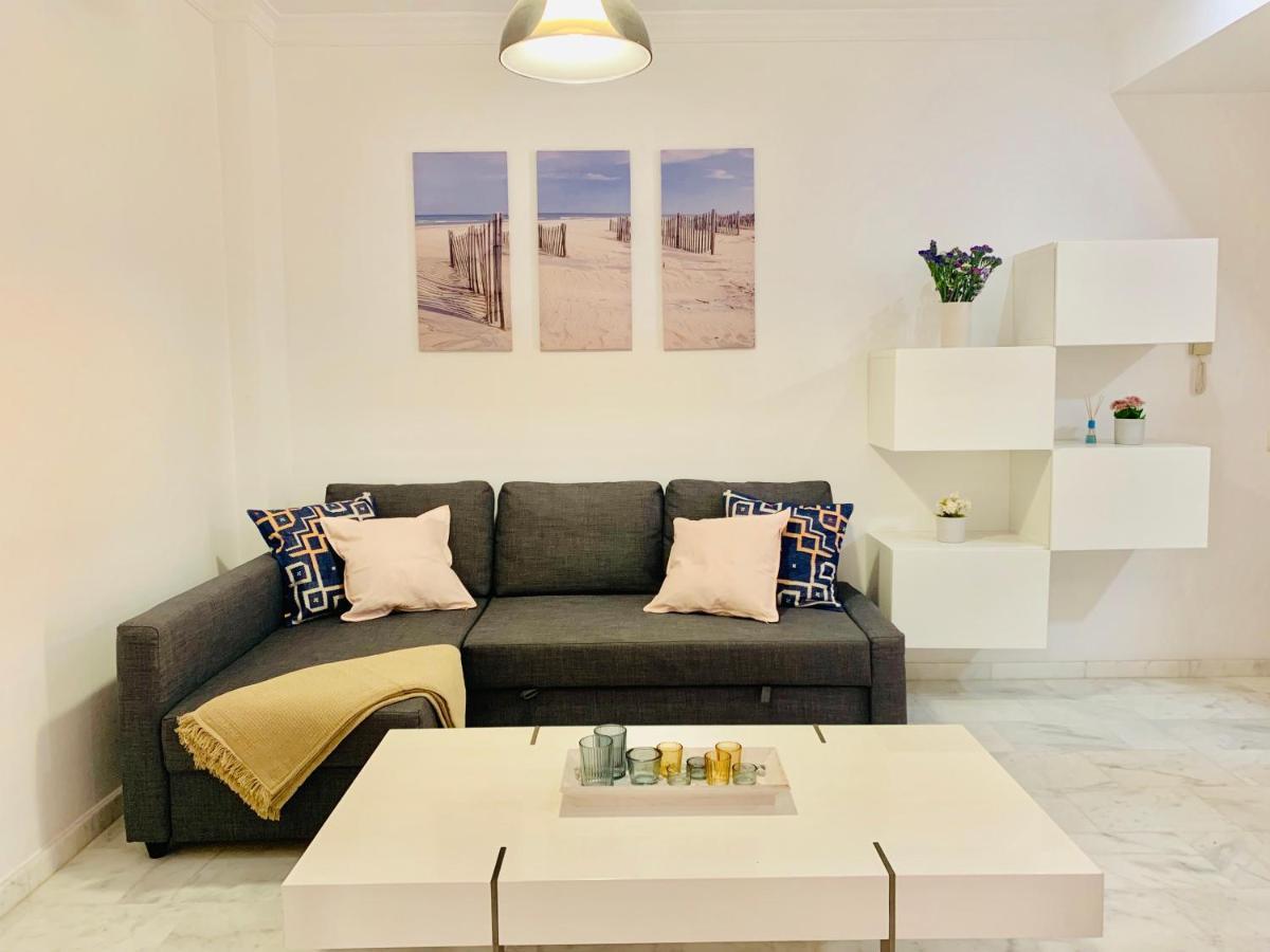 Homely Malaga Parras Con Terraza Interior Y Parking Privado Bajo Suplemento Buitenkant foto