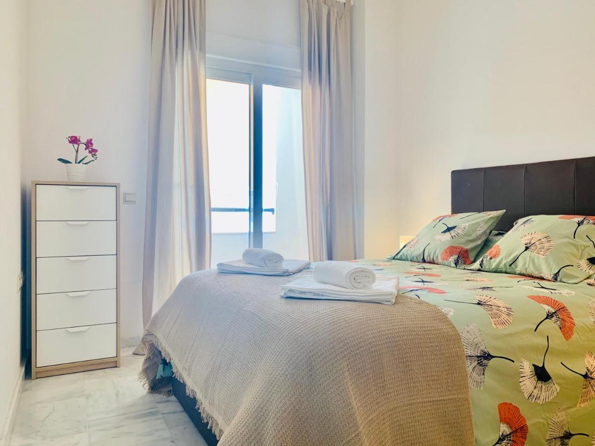 Homely Malaga Parras Con Terraza Interior Y Parking Privado Bajo Suplemento Buitenkant foto